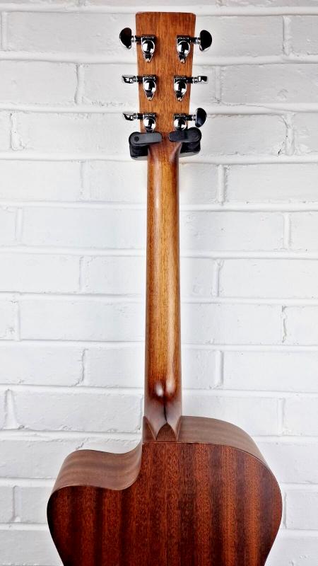 SIGMA 000MC-15E ELECTRO ACOUSTIC GUITAR