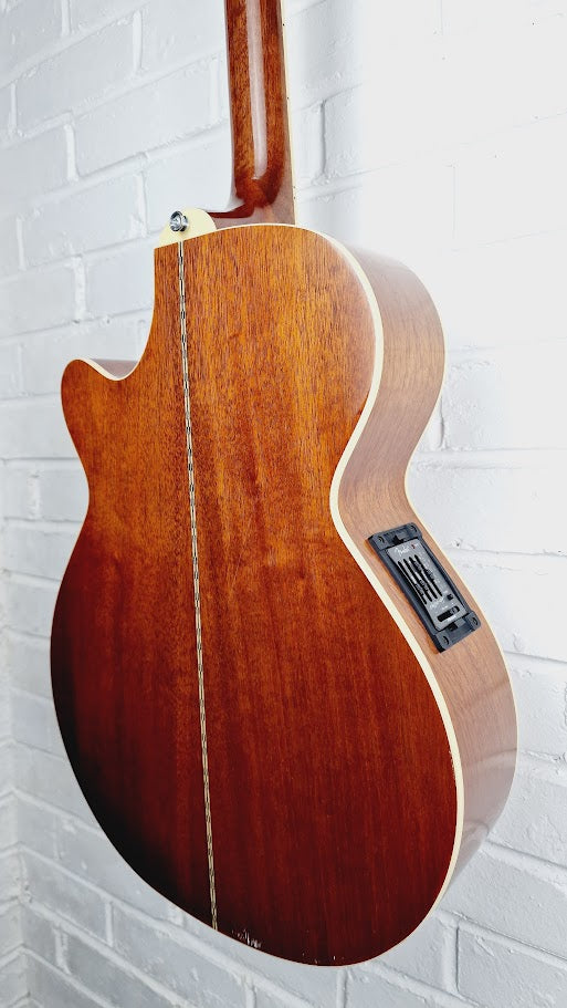 FENDER JG-26SCE NAT ELECTRO ACOUSTIC GUITAR