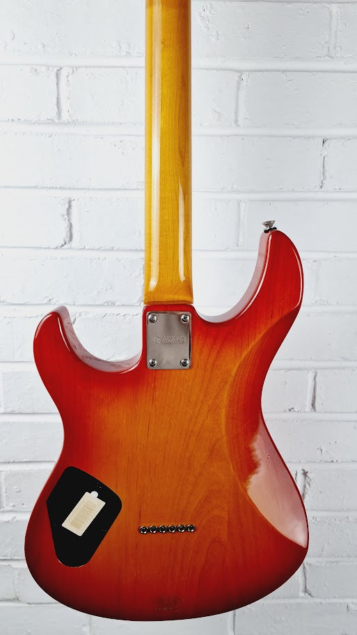 YAMAHA PACIFICA PA611HFM LIGHT AMBER BURST ELECTRIC GUTIAR