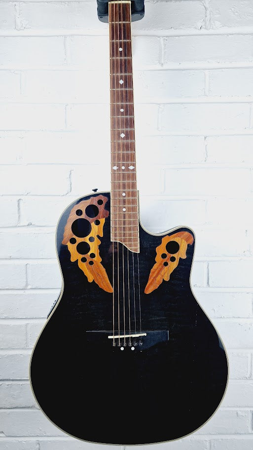 OVATION CELEBRITY CP247 DARK GREEN QUILT + OVATION FOAM CASE