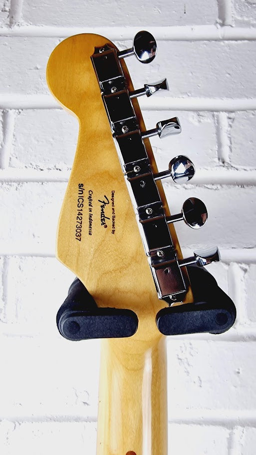 SQUIER VINTAGE MODIFIED SURF STRATOCASTER CAR CANDY APPLE RED 2015 ELECTRIC GUITAR