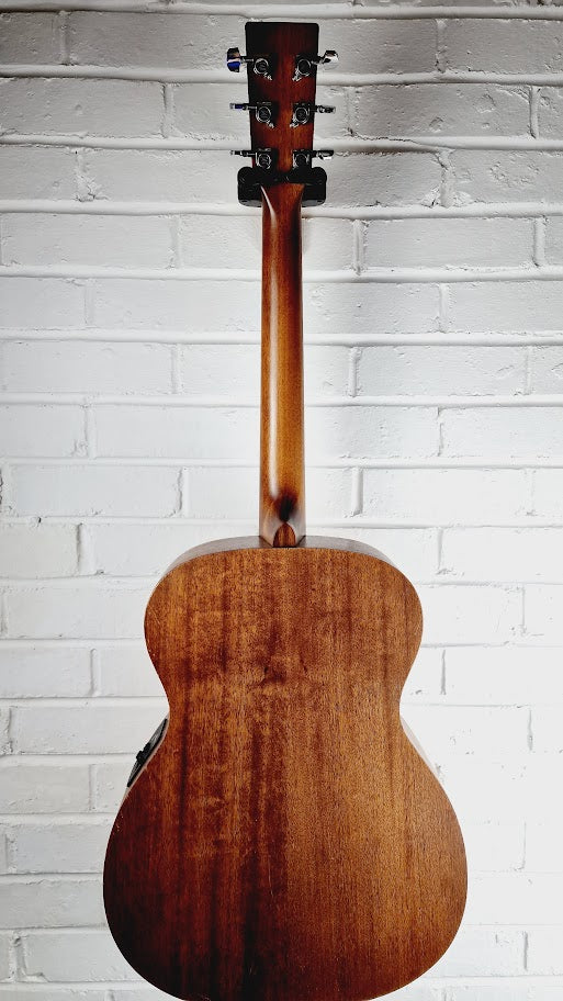 SIGMA 000MEL+ ELECTRO ACOUSTIC LEFT HANDED NATURAL GUITAR