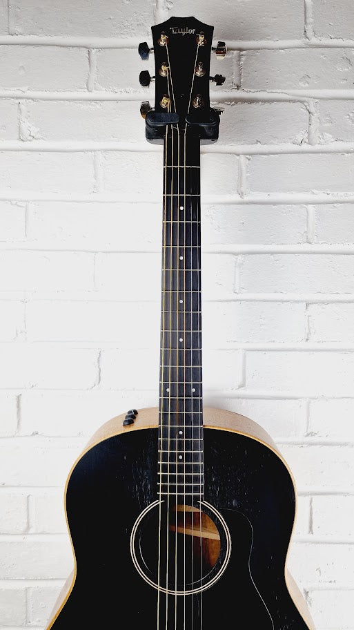 TAYLOR AD17E GRAND PACIFIC BLACKTOP ELECTRO ACOUSTIC GUITAR + TAYLOR CASE