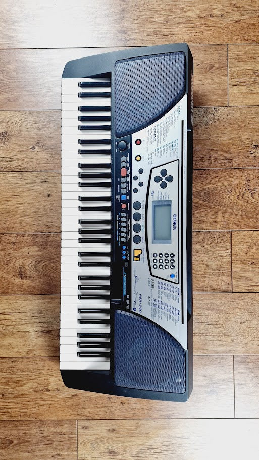 YAMAHA PSR 340 61 KEY KEYBOARD SYNTHESIZER