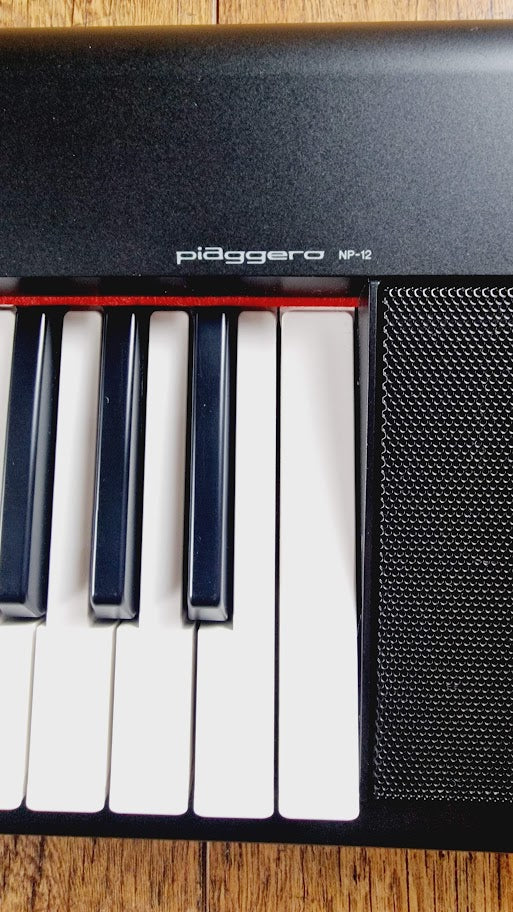 YAMAHA PIAGGERO NP-12B 61 KEY BLACK KEYBOARD *BOXED*