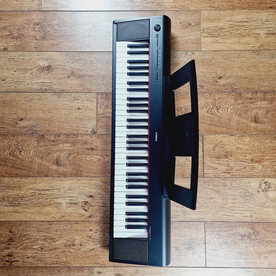 YAMAHA PIAGGERO NP-12B 61 KEY BLACK KEYBOARD *BOXED*