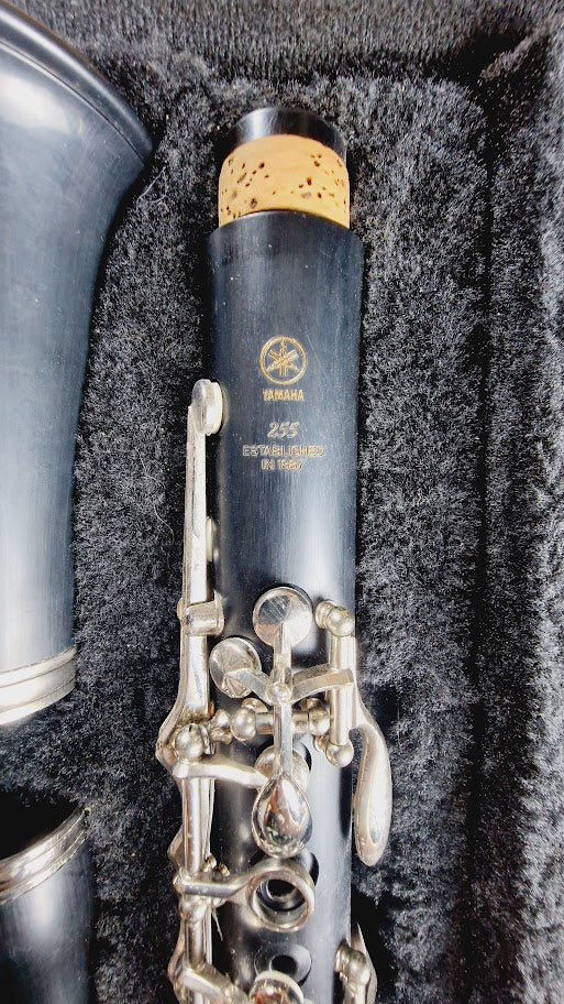 YAMAHA YCL-255 Bb CLARINET + ACCESSORIES