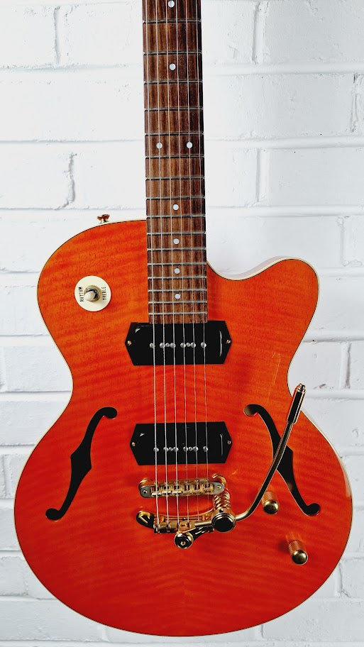 YAMAHA AEX 502 SEMI HOLLOW ORANGE ELECTRIC GUITAR + HARD CASE