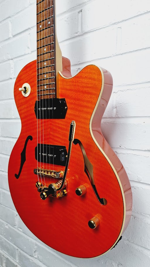 YAMAHA AEX 502 SEMI HOLLOW ORANGE ELECTRIC GUITAR + HARD CASE