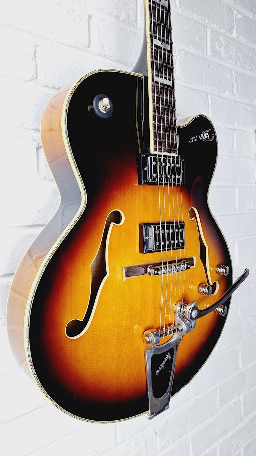 PEAVEY ROCKINGHAM B6 SUNBURST ELECTRIC GUITAR + GATOR EXTREME HARD CASE