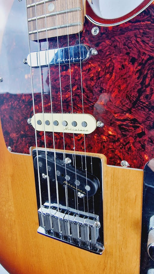 FENDER PLAYER PLUS NASHVILLE TELECASTER SIENNA SUNBURST ELECTRIC GUITAR