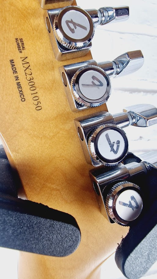 FENDER PLAYER PLUS NASHVILLE TELECASTER SIENNA SUNBURST ELECTRIC GUITAR