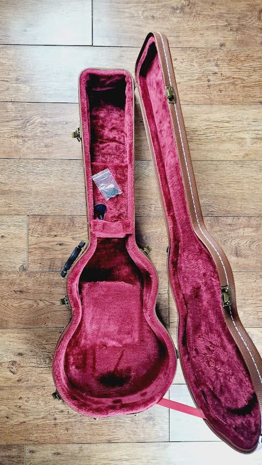 ROCK HARD LES PAUL ELECTRIC GUITAR BROWN HARD CASE