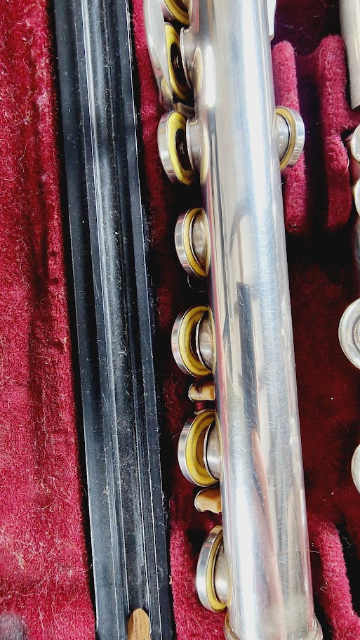 YAMAHA F100SII SILVER PLATED FLUTE AND CASE