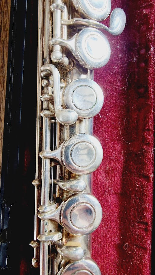 YAMAHA F100SII SILVER PLATED FLUTE AND CASE