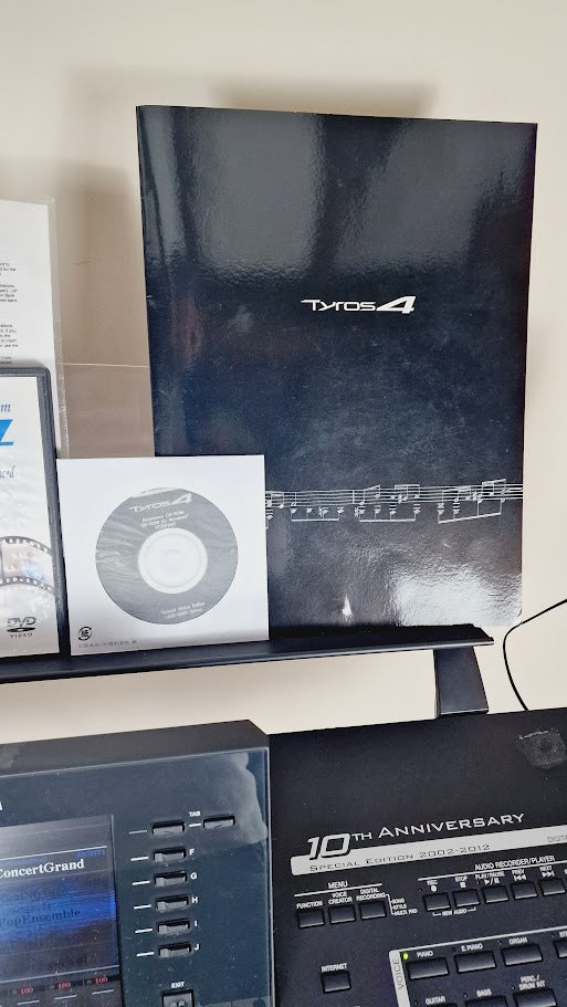 YAMAHA TYROS 4 SPECIAL EDITION XL 10TH ANNIVERSARY KEYBOARD