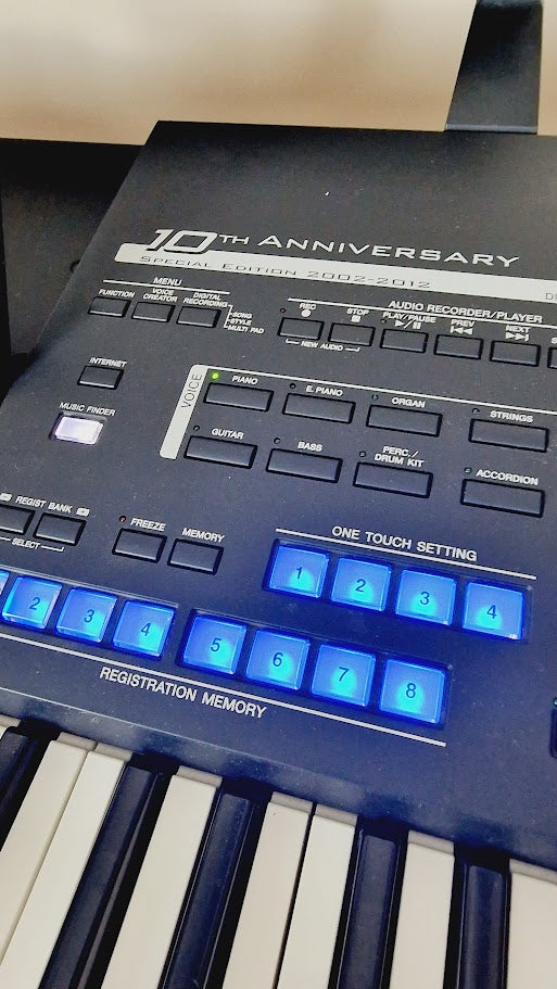 YAMAHA TYROS 4 SPECIAL EDITION XL 10TH ANNIVERSARY KEYBOARD