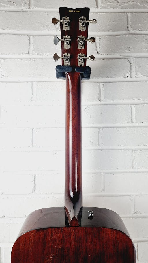 YAMAHA FG180 RED LABEL 1970s ACOUSTIC GUITAR