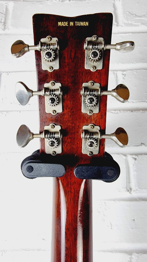 YAMAHA FG180 RED LABEL 1970s ACOUSTIC GUITAR
