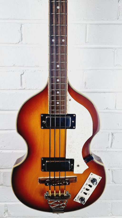 TANGLEWOOD RVB-2 VIOLIN BASS SUNBURST GUITAR AND HARD CASE