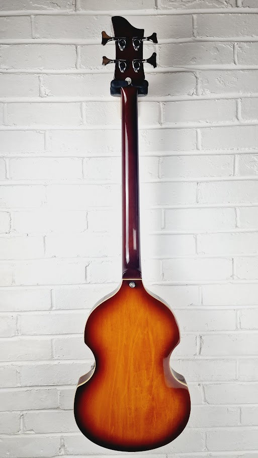 TANGLEWOOD RVB-2 VIOLIN BASS SUNBURST GUITAR AND HARD CASE