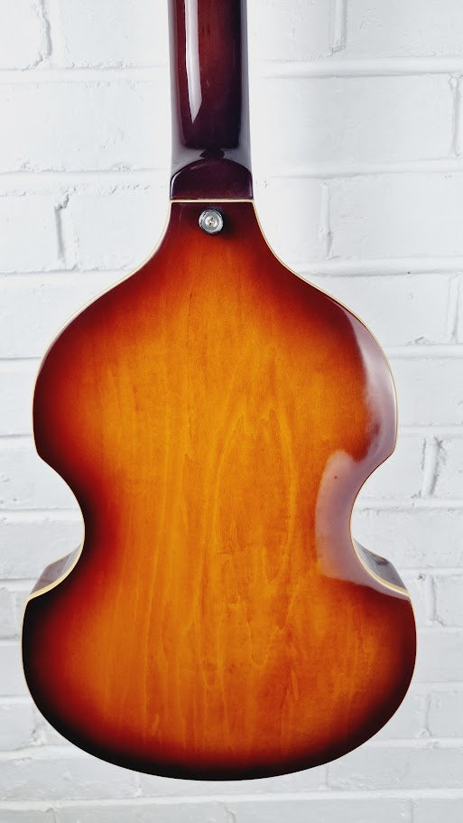 TANGLEWOOD RVB-2 VIOLIN BASS SUNBURST GUITAR AND HARD CASE