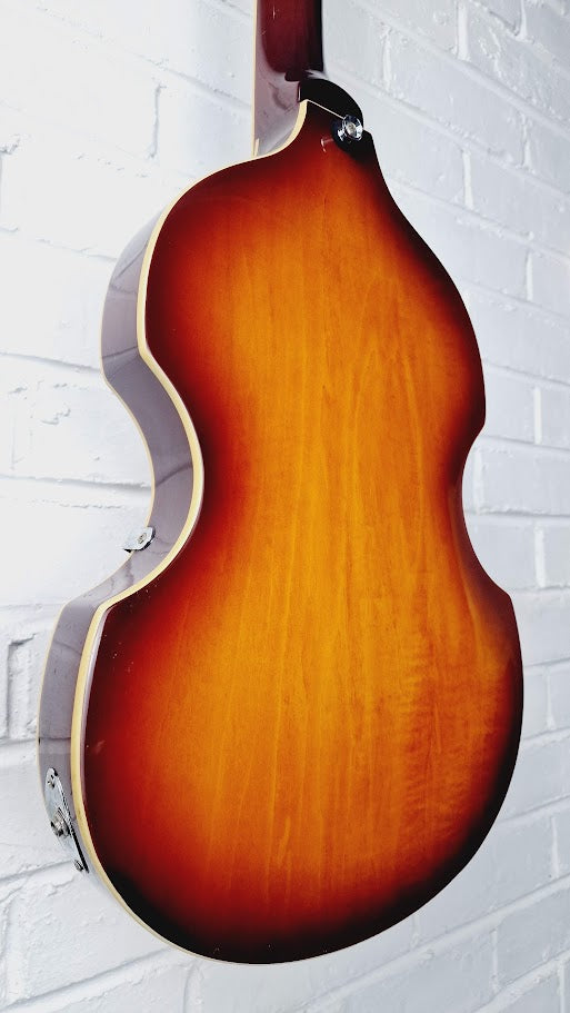 TANGLEWOOD RVB-2 VIOLIN BASS SUNBURST GUITAR AND HARD CASE