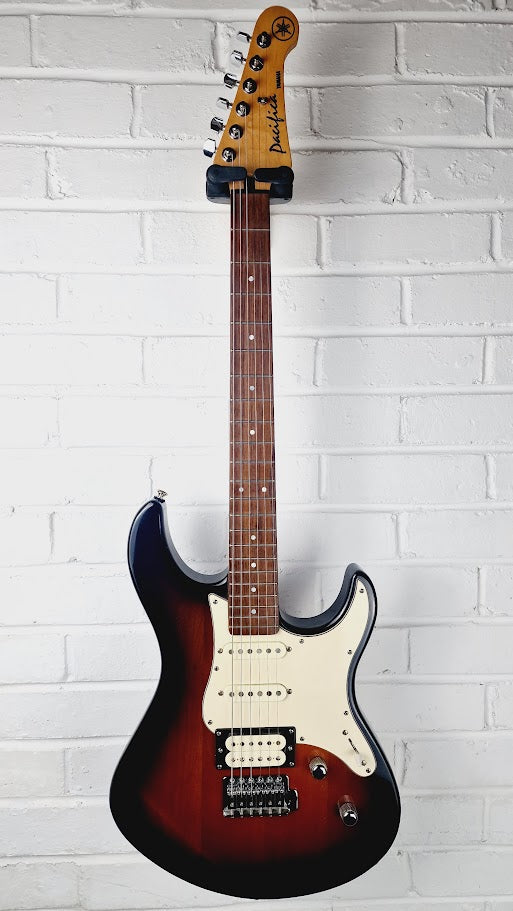 YAMAHA PACIFICA 112V OLD VIOLIN SUNBURST ELECRIC GUITAR