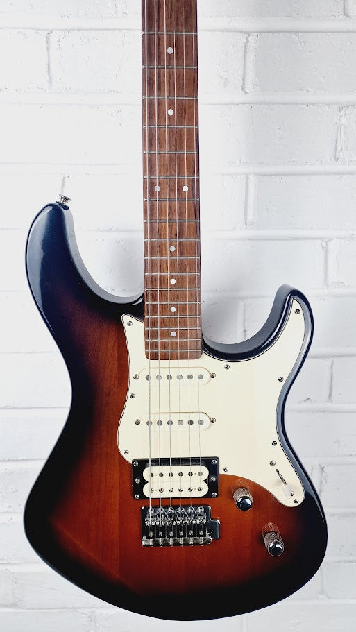 YAMAHA PACIFICA 112V OLD VIOLIN SUNBURST ELECRIC GUITAR