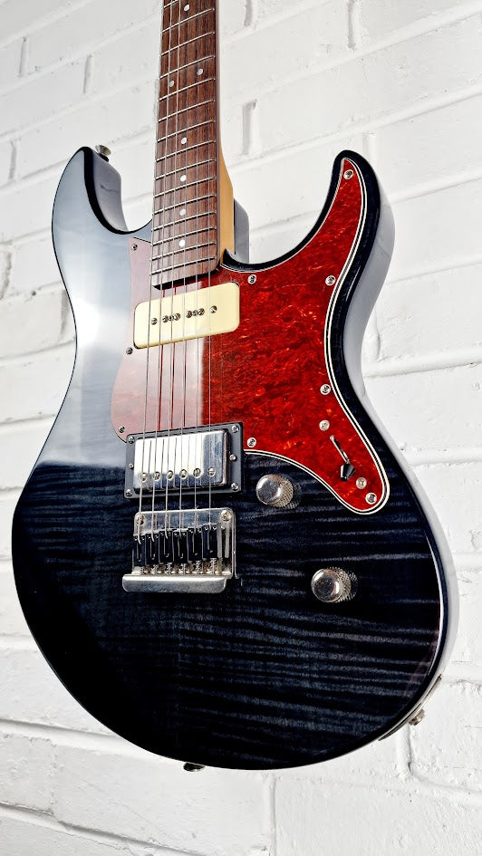YAMAHA PAC611HFM PACIFICA TRANSLUCENT BLACK ELECTRIC GUITAR