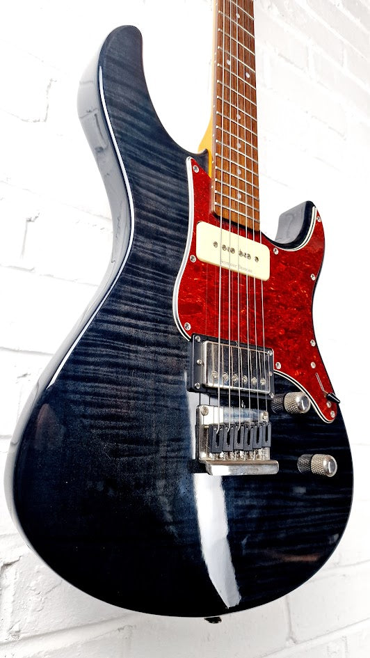 YAMAHA PAC611HFM PACIFICA TRANSLUCENT BLACK ELECTRIC GUITAR