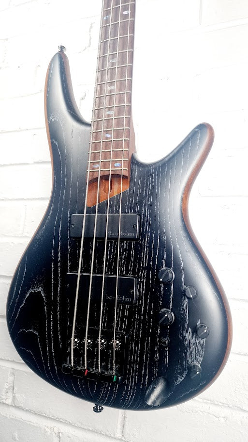 IBANEZ SR670 SKF SR SILVER WAVE BLACK 4 STRING BASS GUITAR