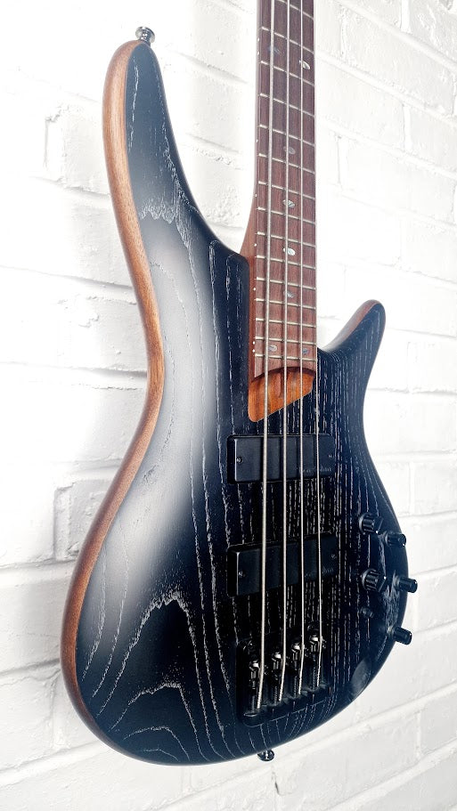 IBANEZ SR670 SKF SR SILVER WAVE BLACK 4 STRING BASS GUITAR