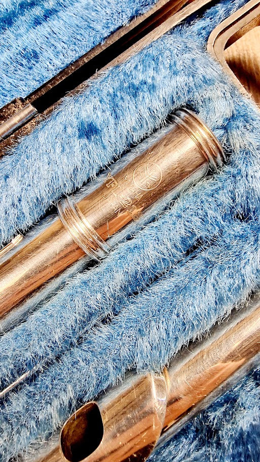 YAMAHA YFL 21S SILVER PLATED FLUTE WITH CASE