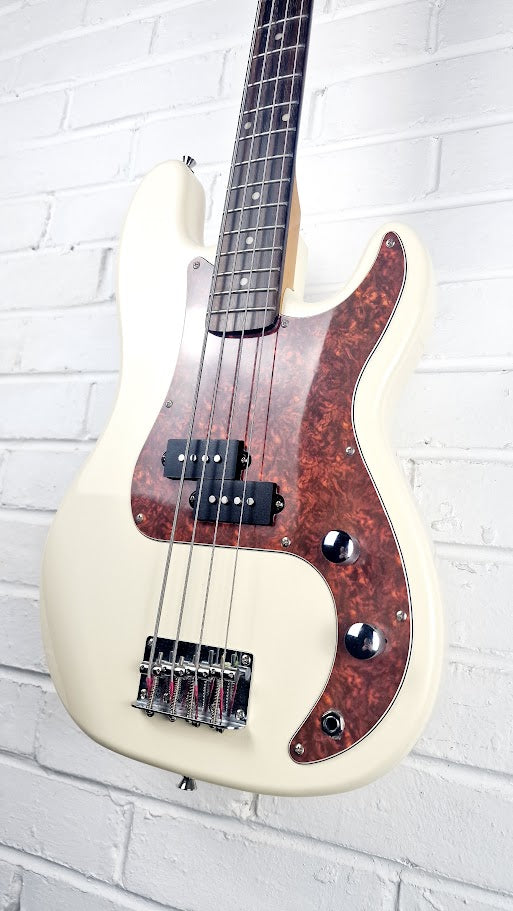 JIM DEACON VINTAGE WHITE 4 STRING SHORT SCALE PRECISION BASS GUITAR