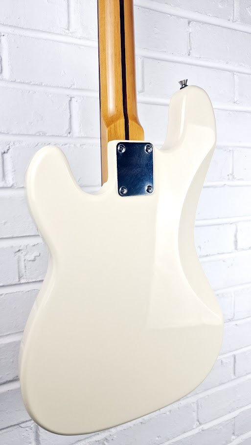 JIM DEACON VINTAGE WHITE 4 STRING SHORT SCALE PRECISION BASS GUITAR