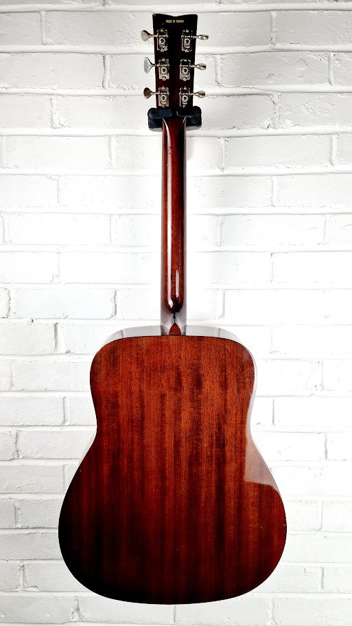 YAMAHA FG180 RED LABEL 1970s ACOUSTIC GUITAR #002