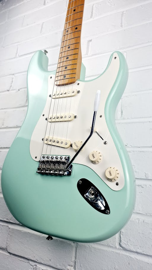 FENDER CLASSIC SERIES 50'S STRATOCASTER SEA FOAM GREEN 2013