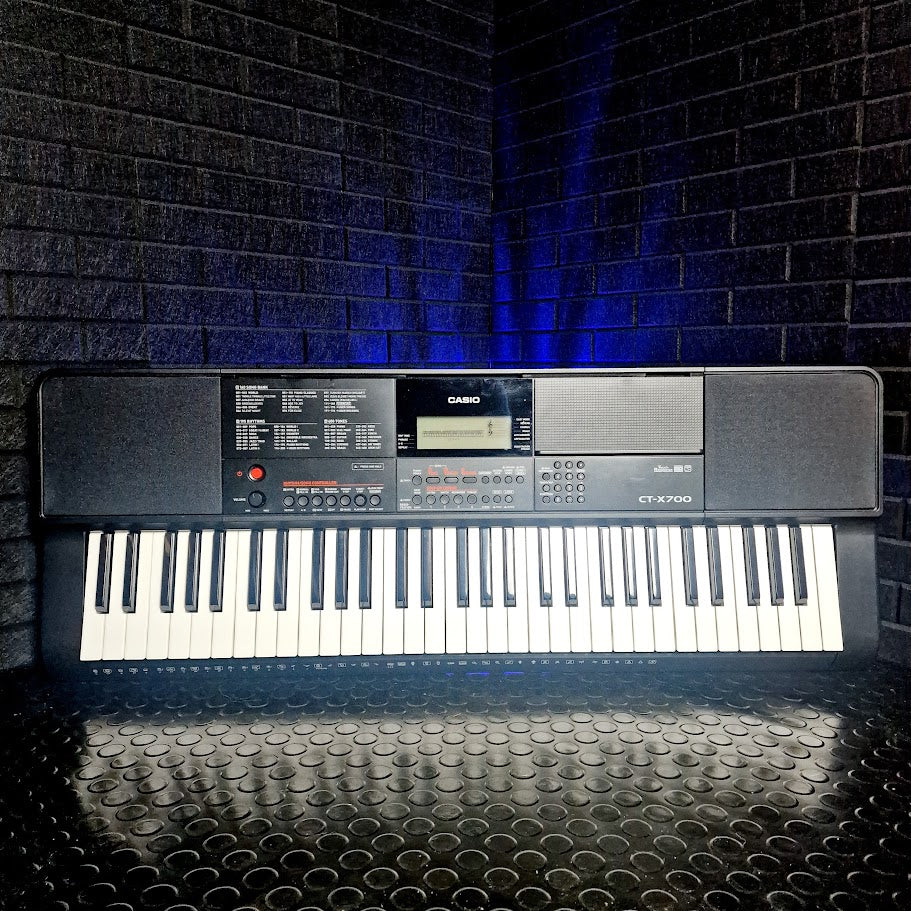 CASIO CT-X700 61 KEY TOUCH RESPONSIVE KEYBOARD