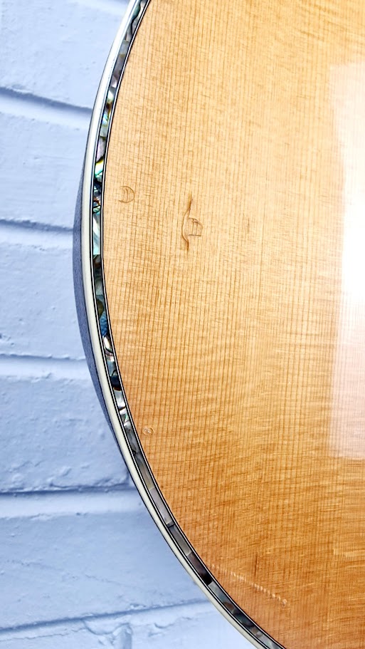 OVATION 1658 CUSTOM LEGEND 12 STRING BOWL BACK GUITAR AND HARD CASE