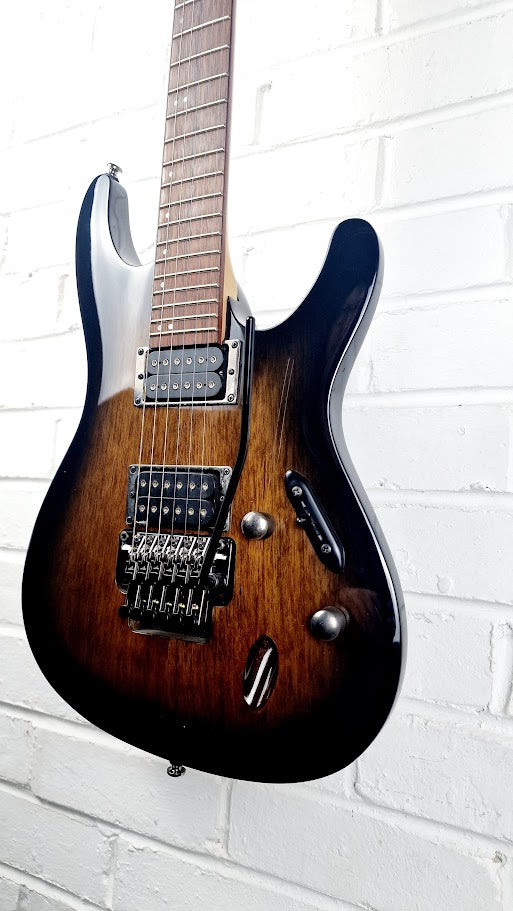 IBANEZ S520 TRANSPARENT BLACK SUNBURST ELECTRIC GUITAR