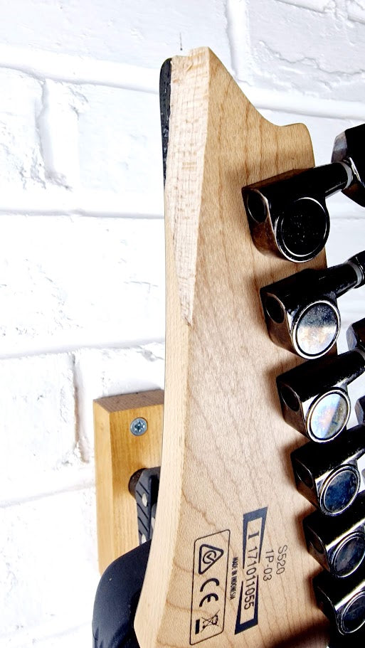 IBANEZ S520 TRANSPARENT BLACK SUNBURST ELECTRIC GUITAR