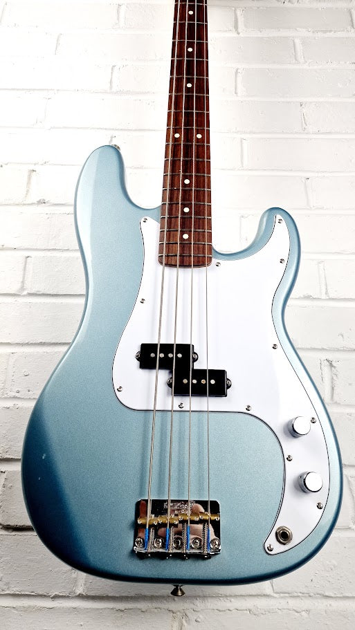 FENDER STANDARD PRECISION P BASS 2005 BLUE AGAVE