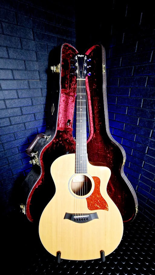 TAYLOR 214CE-K DLX ELECTRO ACOUSTIC GUITAR + TAYLOR HARD CASE