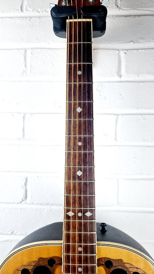 OVATION CELEBRITY DELUXE CC267 ROUNDBACK ELECTRO ACOUSTIC GUITAR