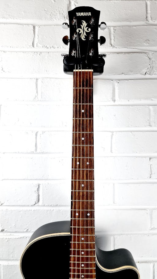 YAMAHA APX-4 CHERRY BURST ACOUSTIC GUITAR