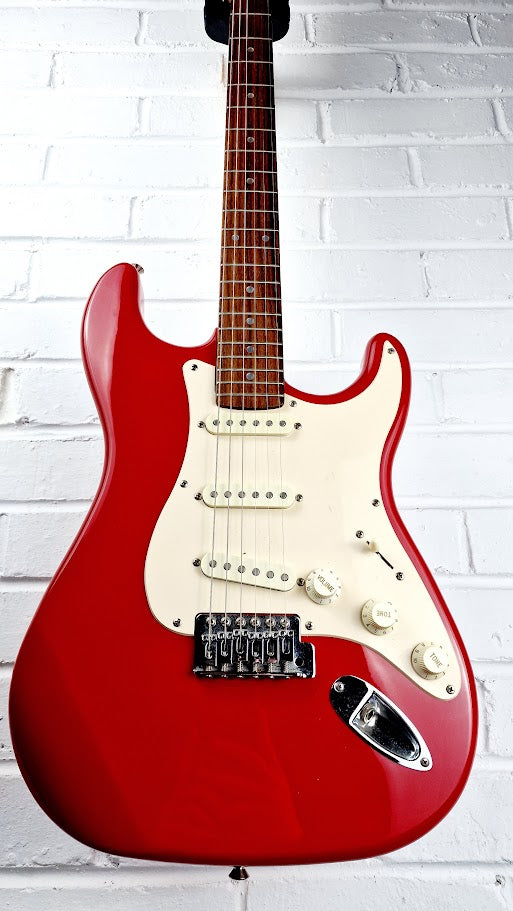 STRATOCASTER PARTSCASTER RED ELECTRIC GUITAR #001
