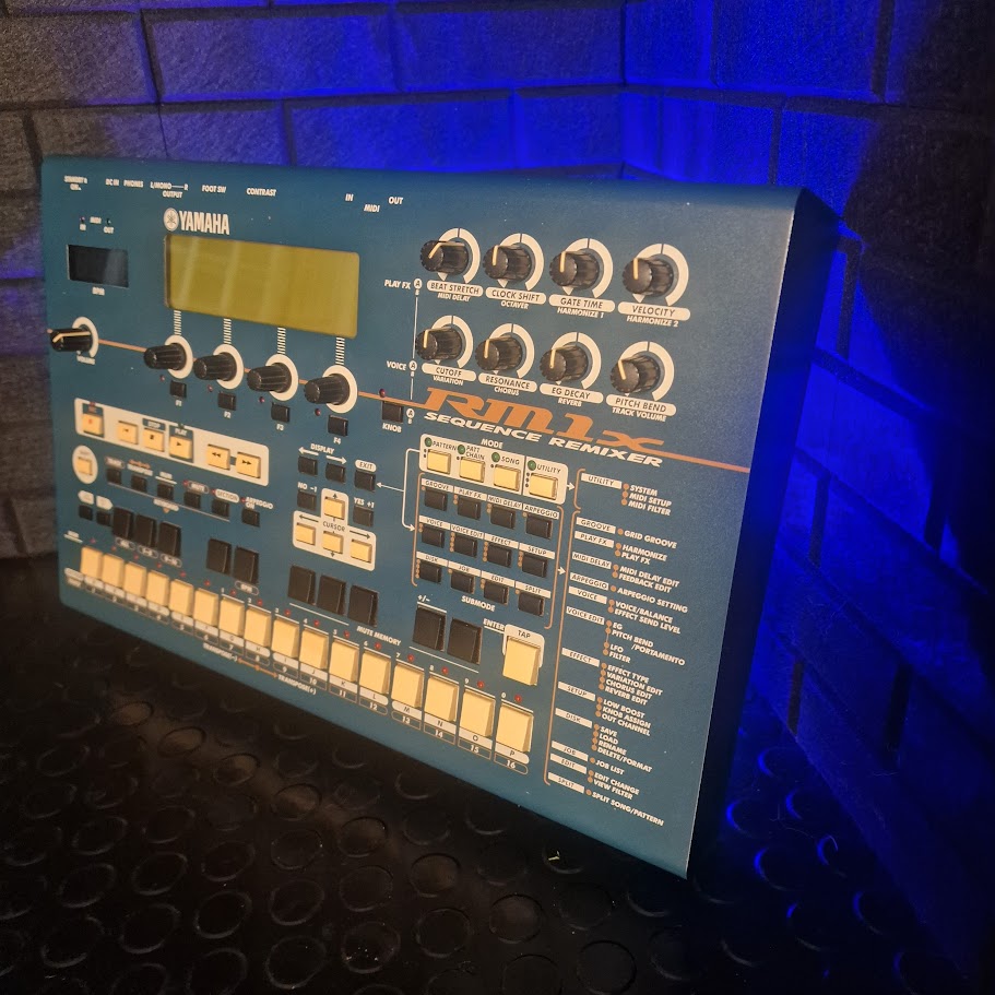 YAMAHA RM1X SEQUENCE REMIXER (FAULTY - SPARES / REPAIR)