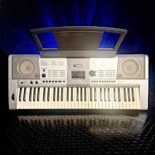 YAMAHA PSR E403 61 KEY KEYBOARD *FAULTY - 2 CRACKED KEYS*