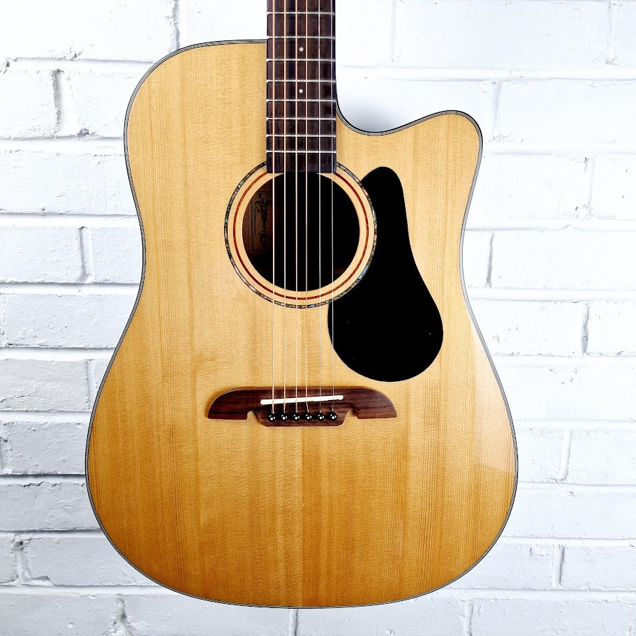 ALVAREZ AD30CE ELECTRO ACOUSTIC NATURAL GUITAR